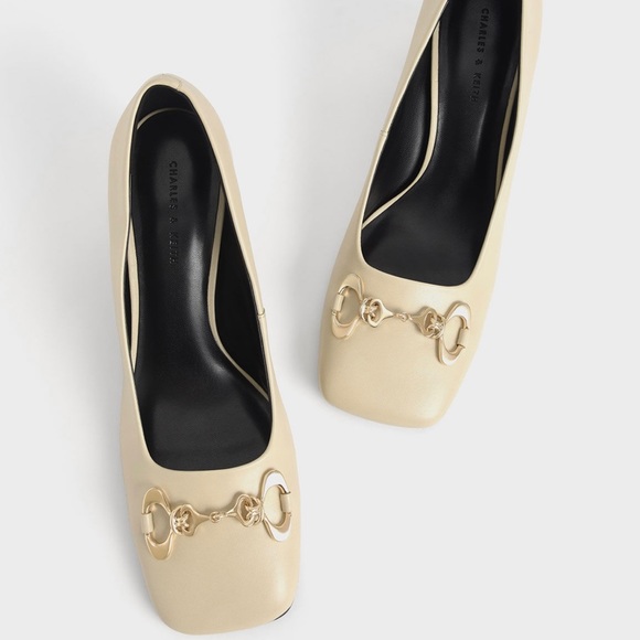 Charles and Keith Sand Elery Metallic-Accent Pumps US 9 NEW - Picture 1 of 6